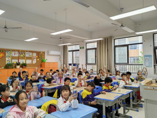 观察生命成长 体悟文字之美 ——高刘小学开展观察植物生长实践活动